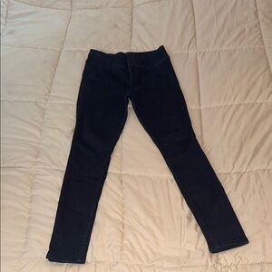 Black Skinny Jeans with Sleek Fit